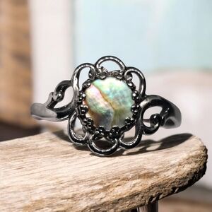 Real Aboline Shell Elegant Silver Flower Shaped Womens Ring